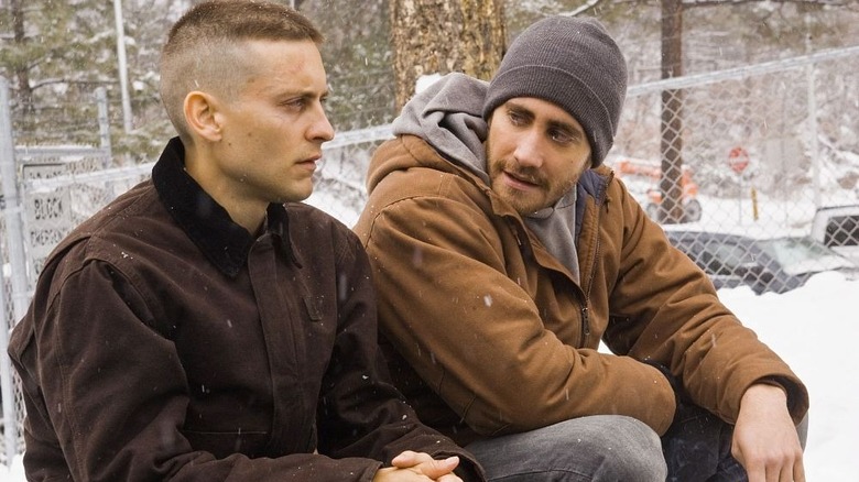 Jake Gyllenhaal Tobey Maguire Park Bench