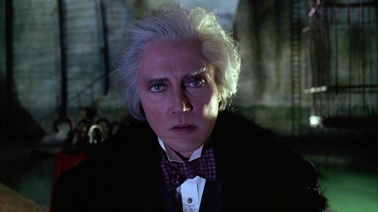 Max Shreck staring