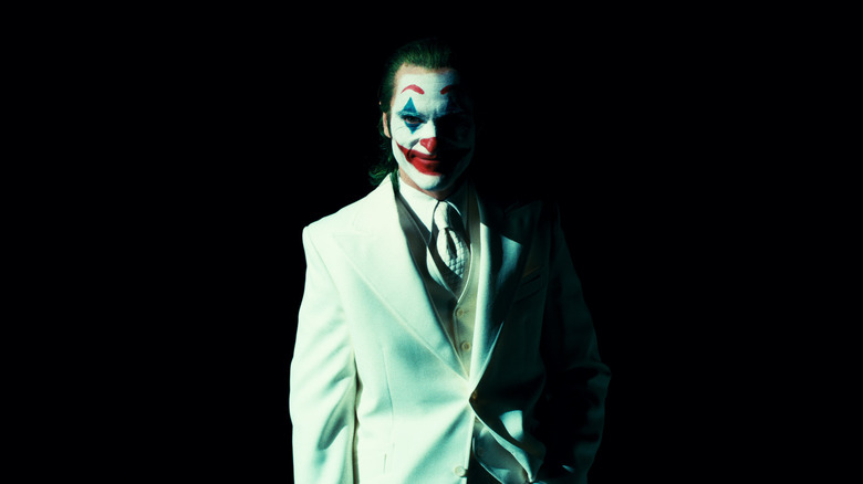 Joker folie a deux white suit