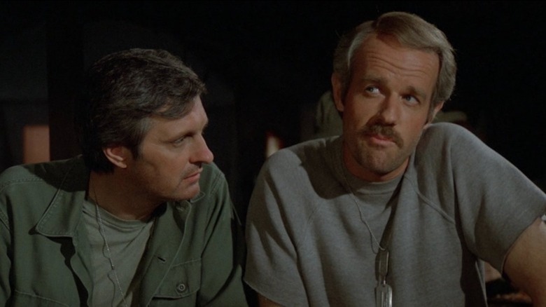 Alan Alda Mike Farrell M*A*S*H