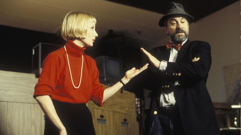  Robert De Niro and Anne Heche argue Wag the Dog